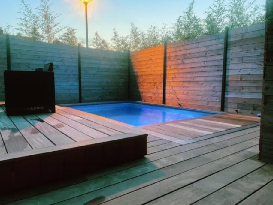 Loft Privatise Avec Spa Xxl Et Piscine Chauffee Bruz Exterior foto